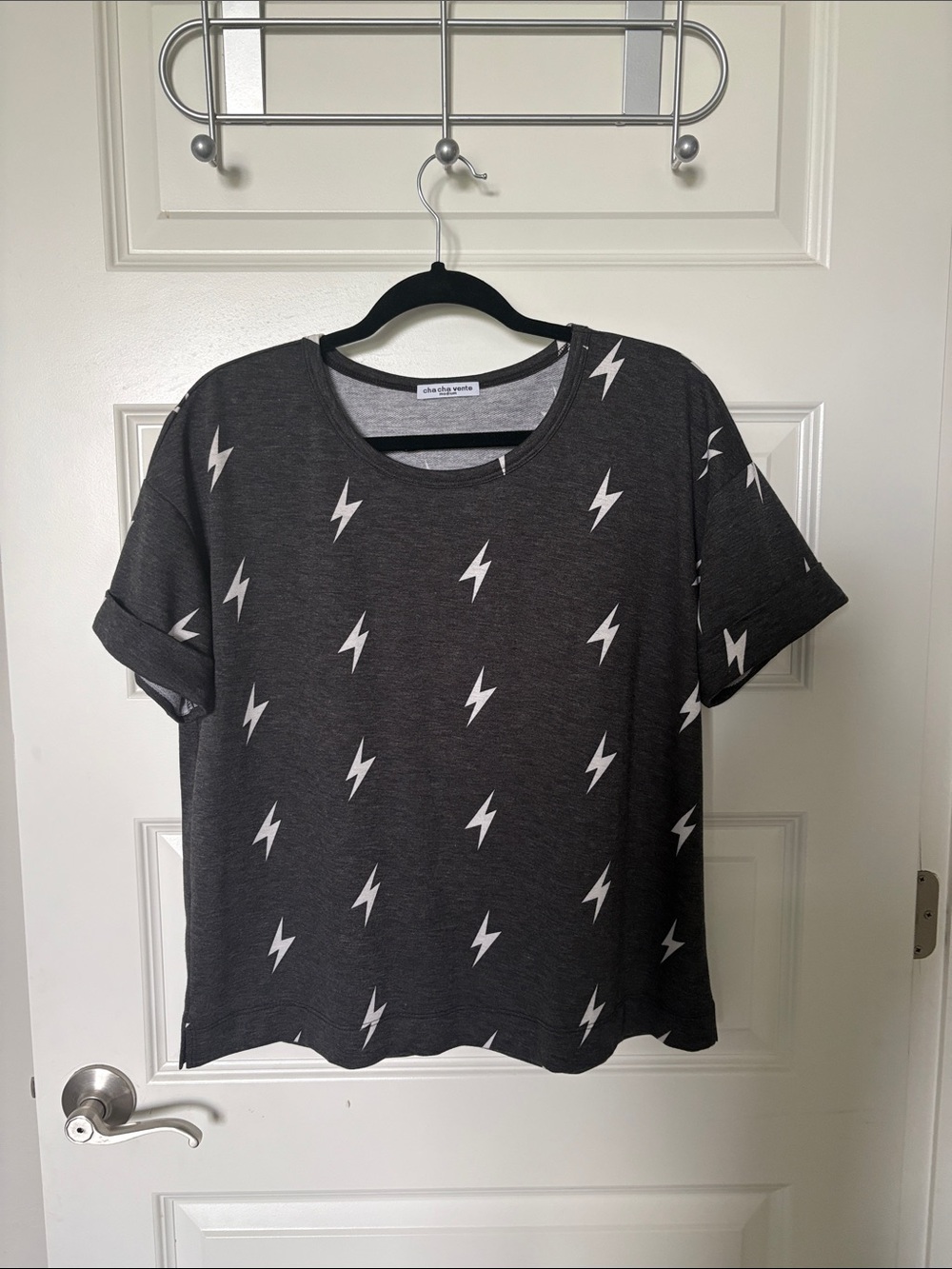 Cha Cha Vente Gray Lightning Bolt Top New Medium